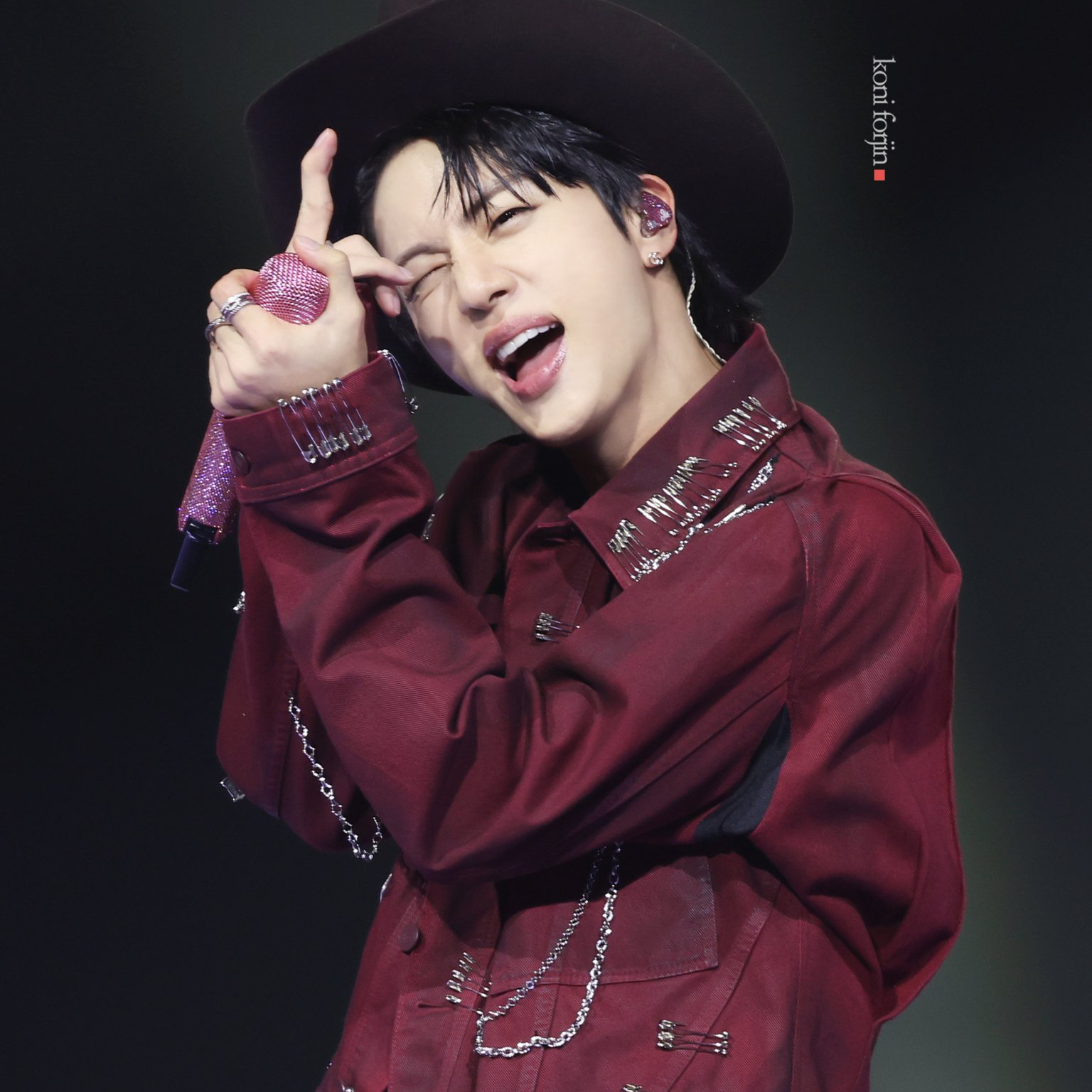 Potret di balik layar Jin (BTS)