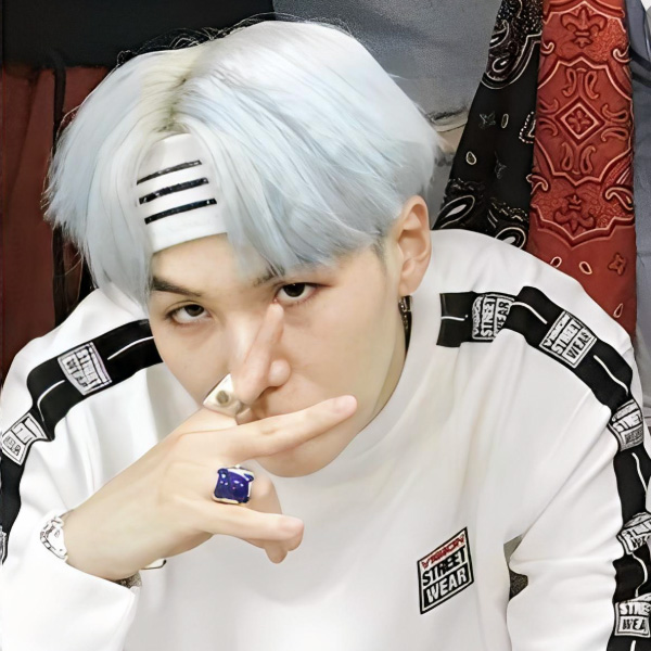 SUGA (防彈少年團)粉絲拍下的瞬間