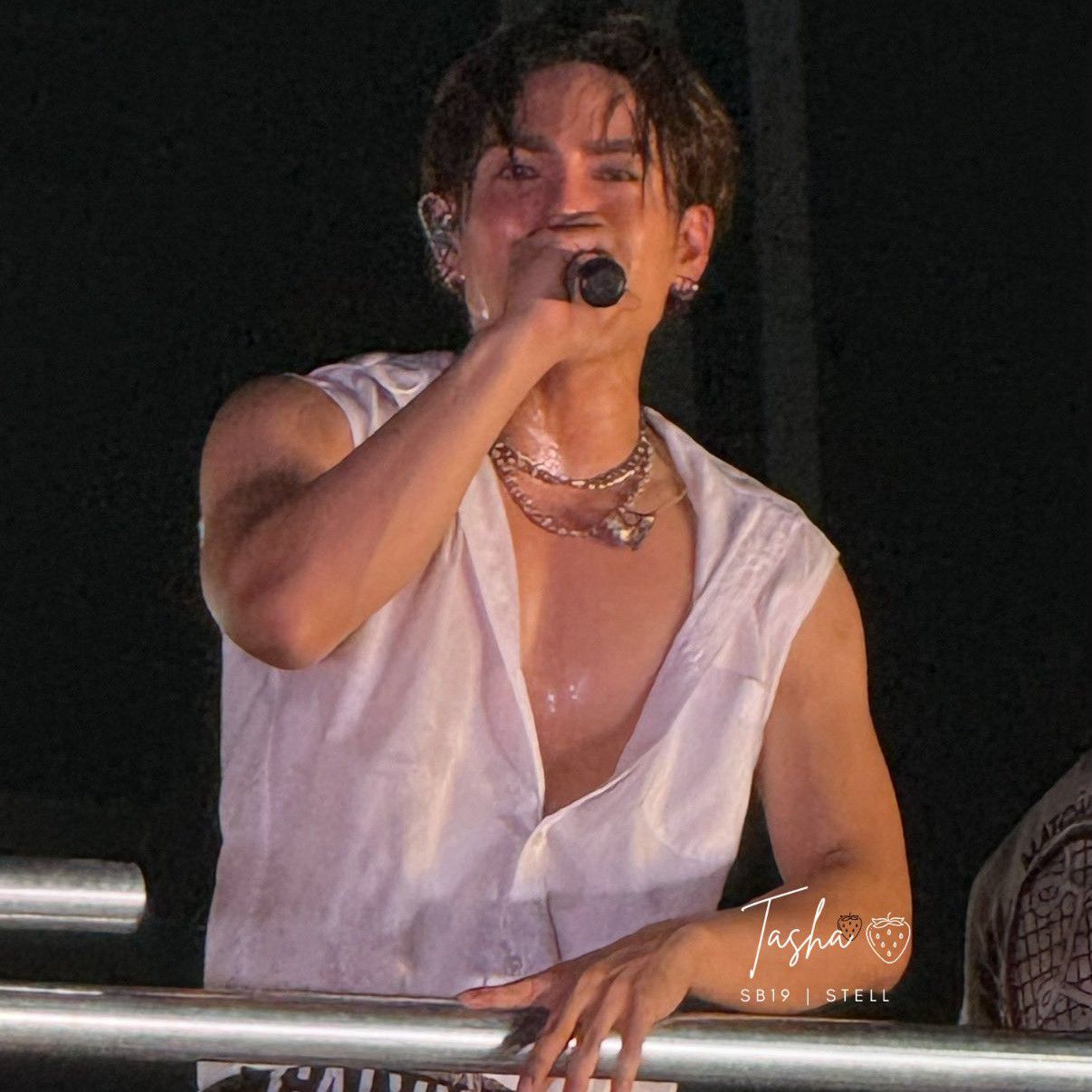 A moment captured by Stell (SB19)'s fan
