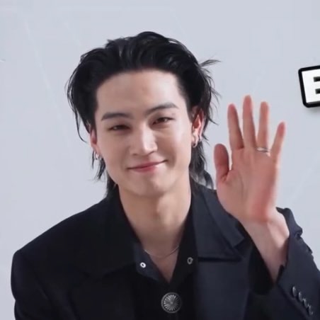 Behind-the-scenes cut of JAY B (GOT7)