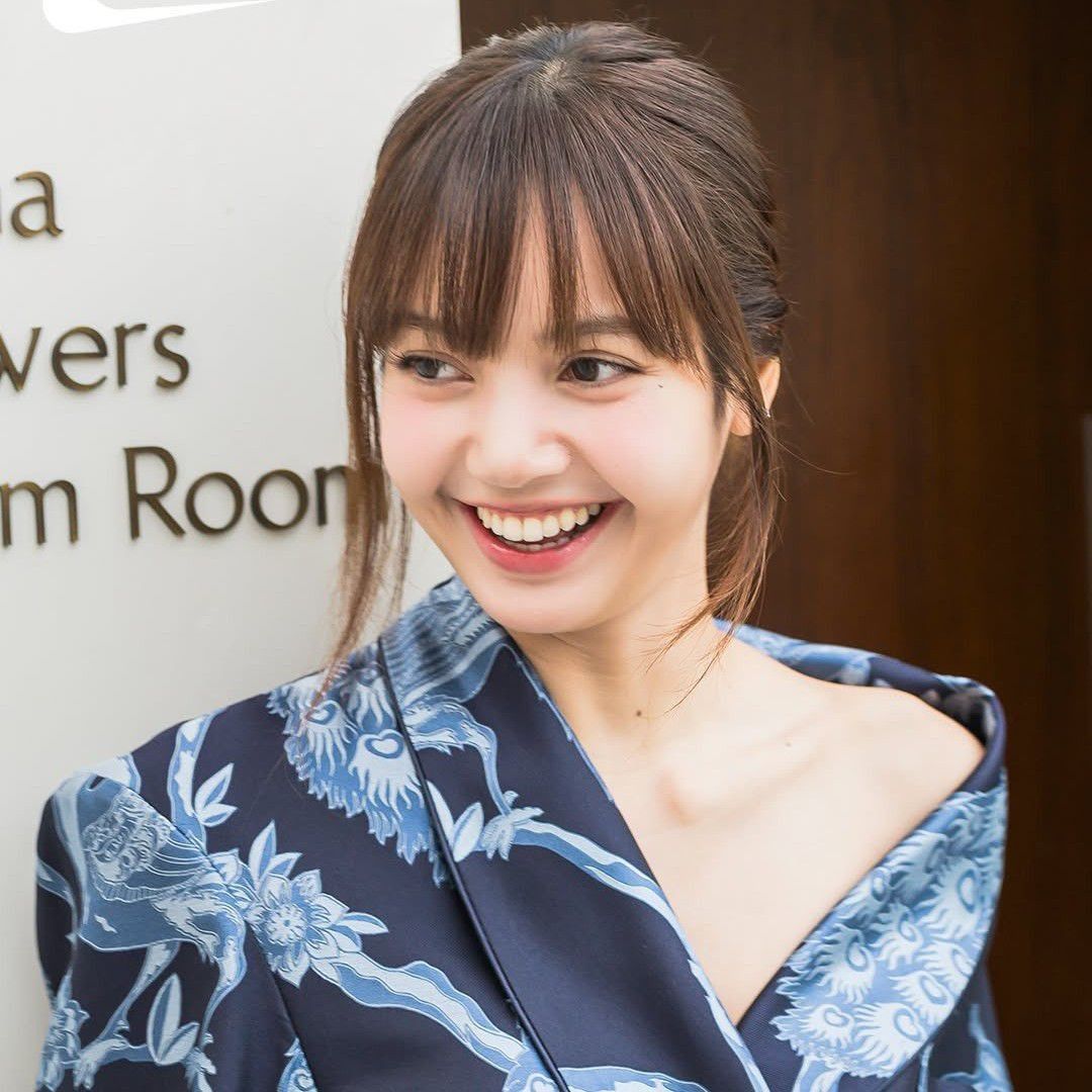 リサ (BLACKPINK)の舞台裏ショット