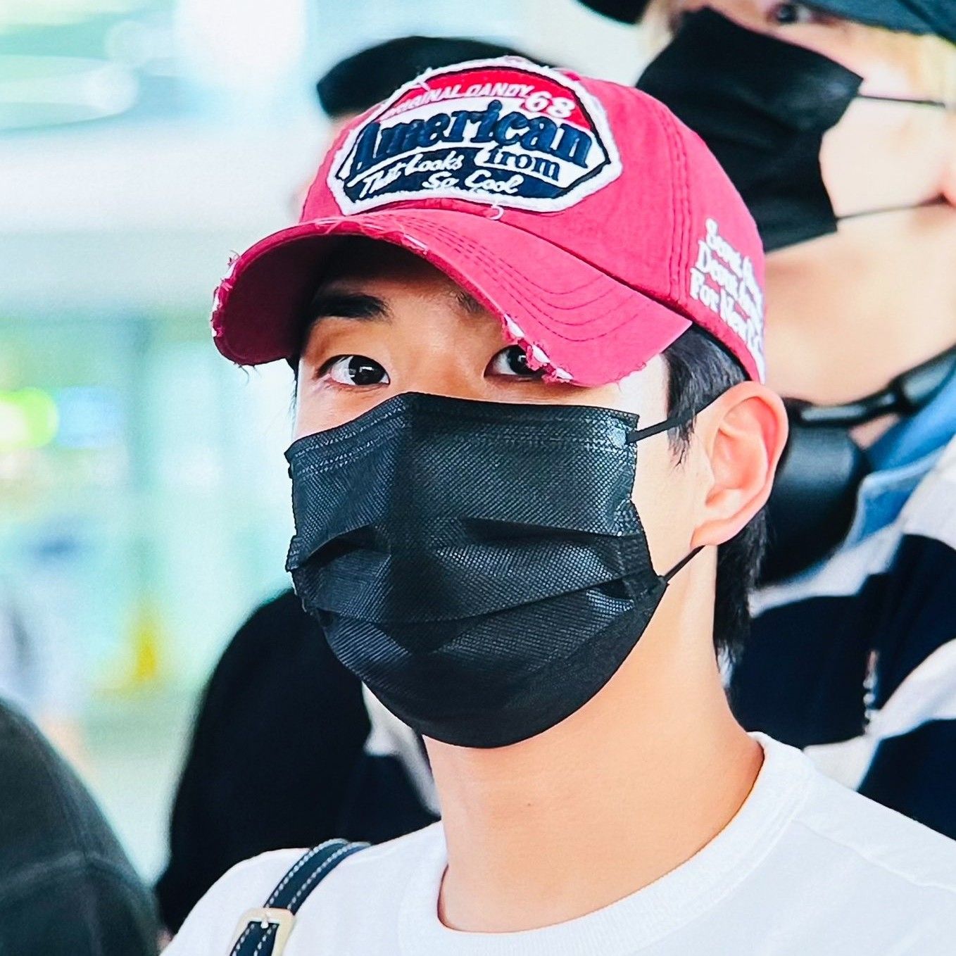 A moment captured by MJ (ASTRO)'s fan