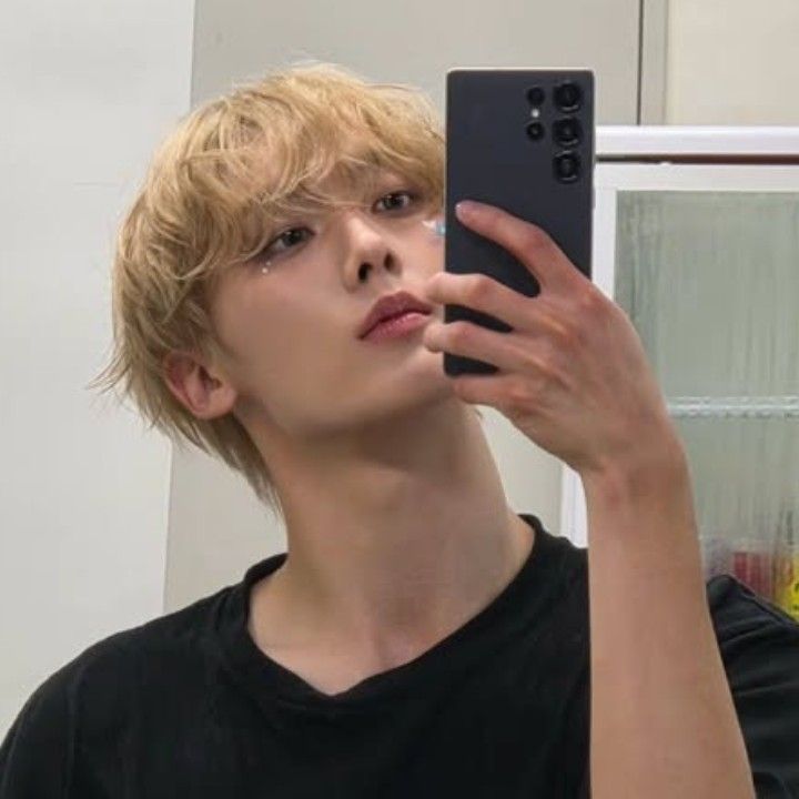 A moment captured by Sanha (ASTRO)'s fan