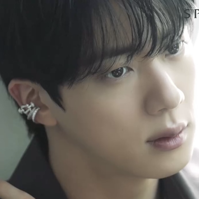 Foto terbaru Jin (BTS)