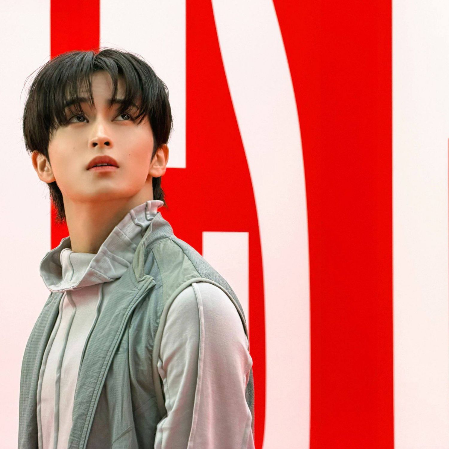 Behind-the-scenes cut of Mark (NCT 127, NCT DREAM)