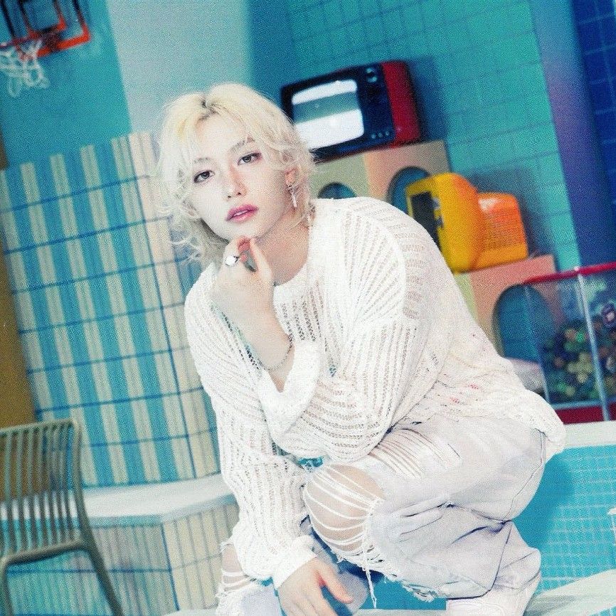 Behind-the-scenes cut of Felix (Stray Kids)