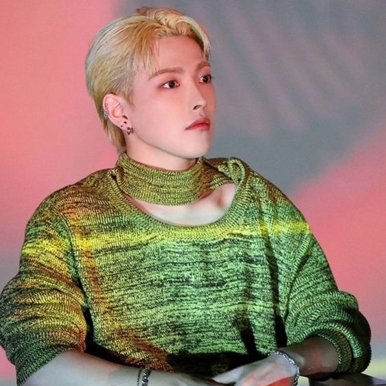 Behind-the-scenes cut of Hongjoong (ATEEZ)