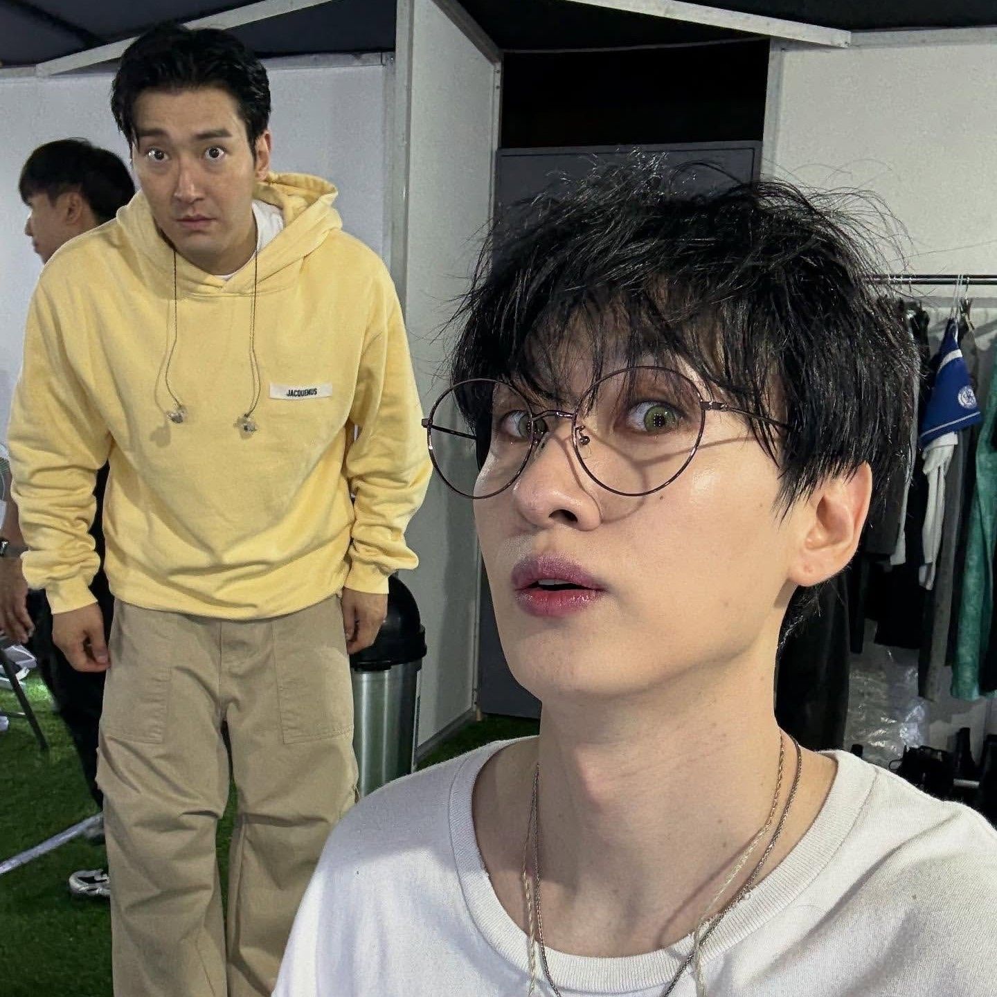 Behind-the-scenes cut of Siwon (Super Junior)