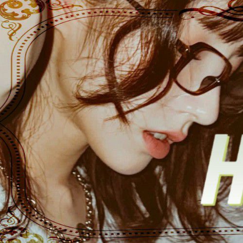 Foto aktivitas terbaru HeeJin (ARTMS)