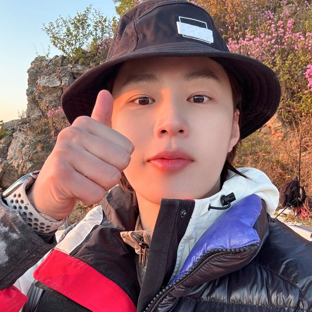 Recent activity shot of Ha Sungwoon