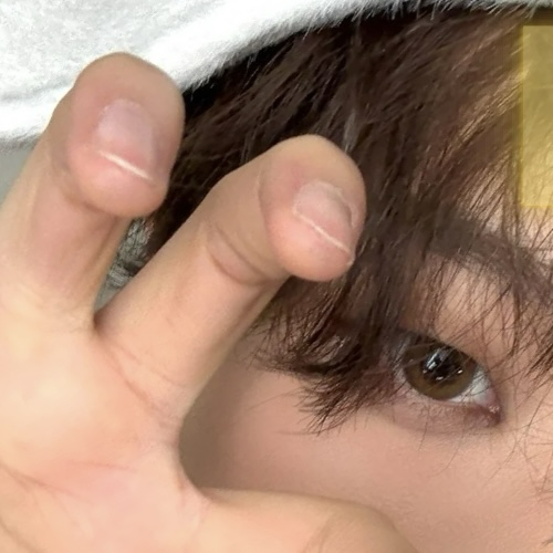 Latest photo of EJ (&TEAM)