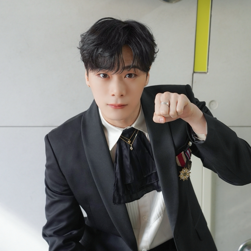 A moment captured by Moonbin (ASTRO)'s fan