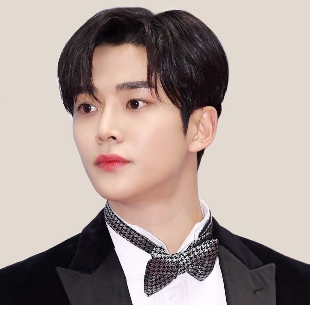 Recent activity shot of Rowoon