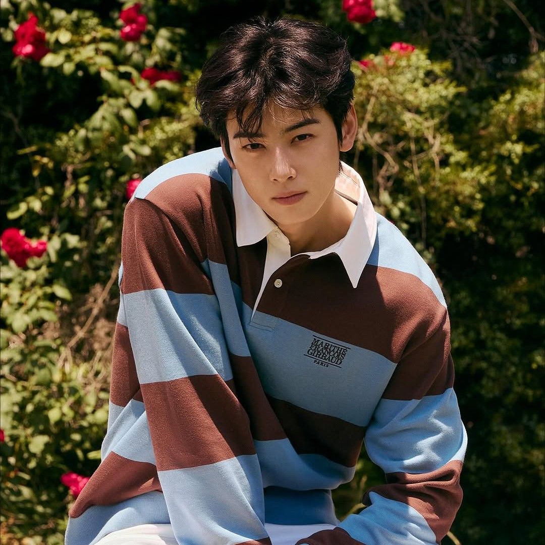 Recent activity shot of Eunwoo (ASTRO)