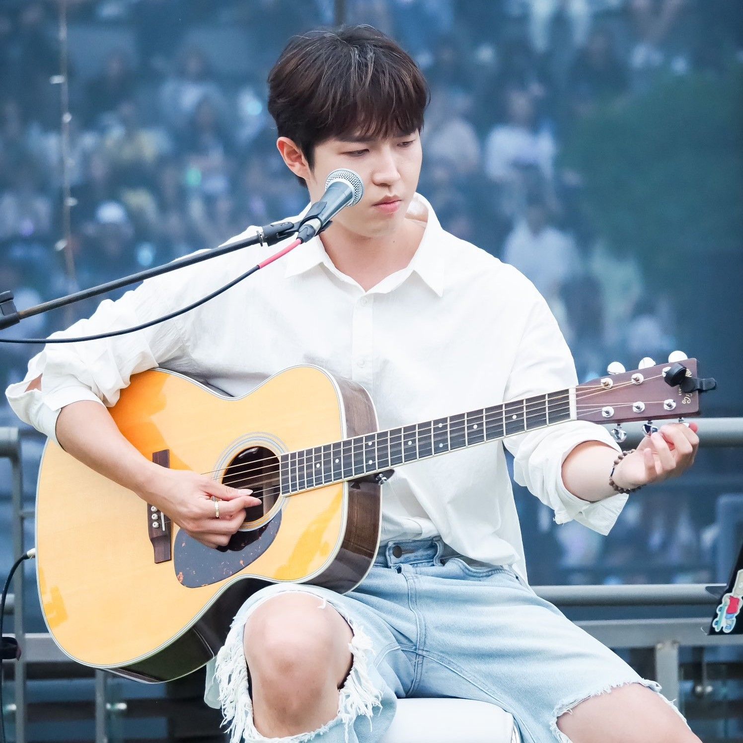 A moment captured by Kim Jaehwan's fan