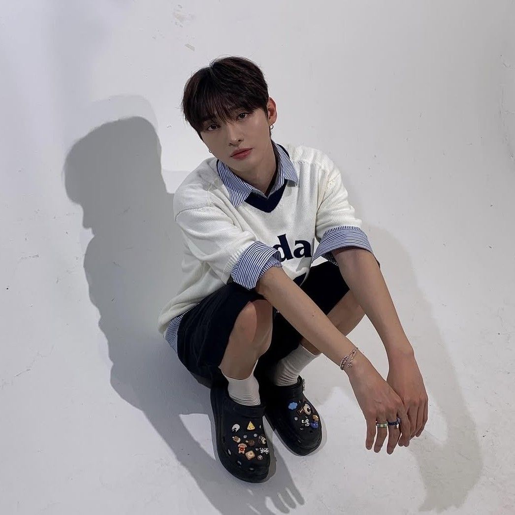 Behind-the-scenes cut of Yoon Jisung