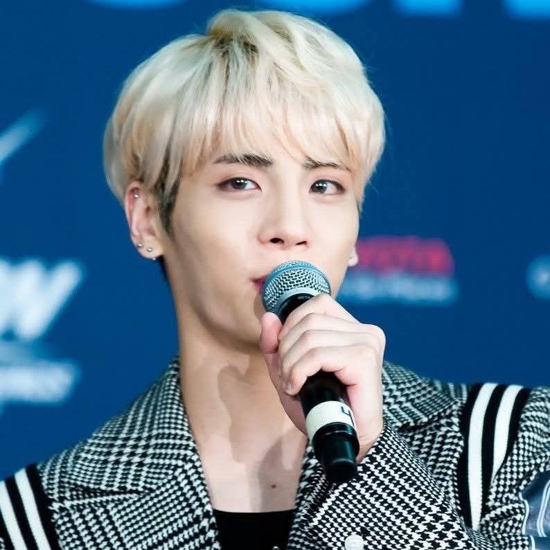 Latest photo of Jonghyun (SHINee)