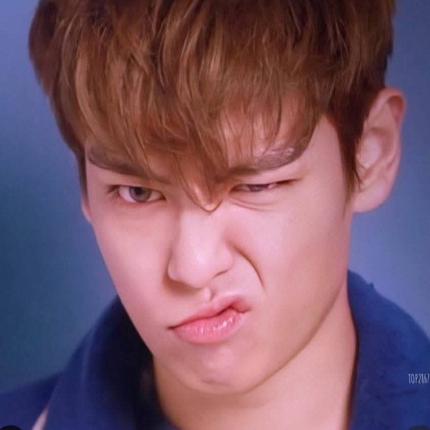 A moment captured by T.O.P's fan