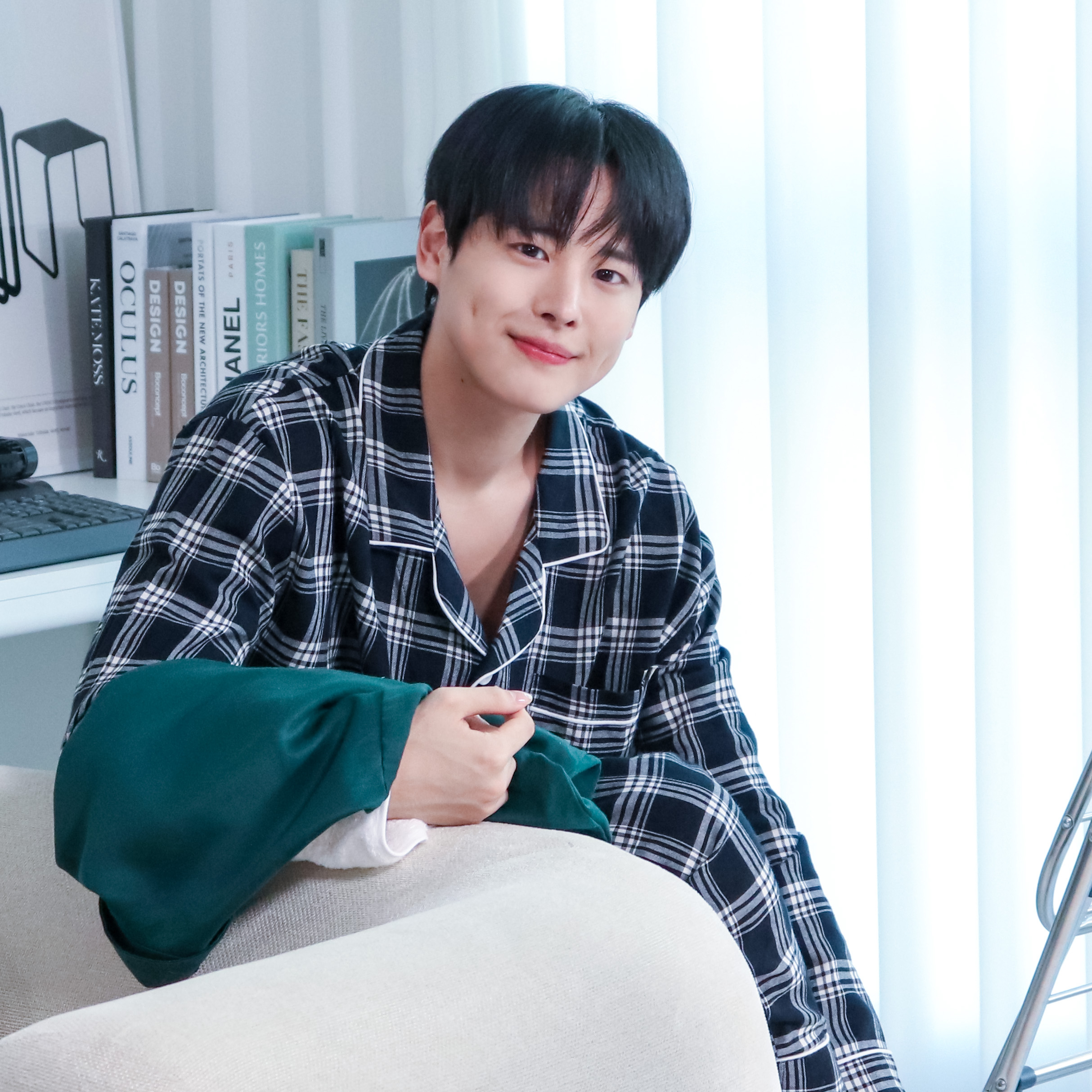 Latest photo of Choi Byungchan