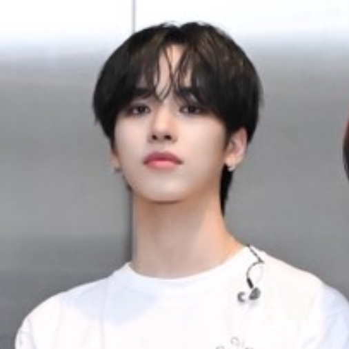 Latest photo of Hanjun (n.SSign)