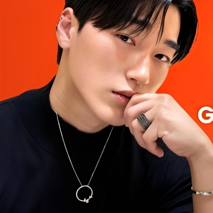 Behind-the-scenes cut of San (ATEEZ)