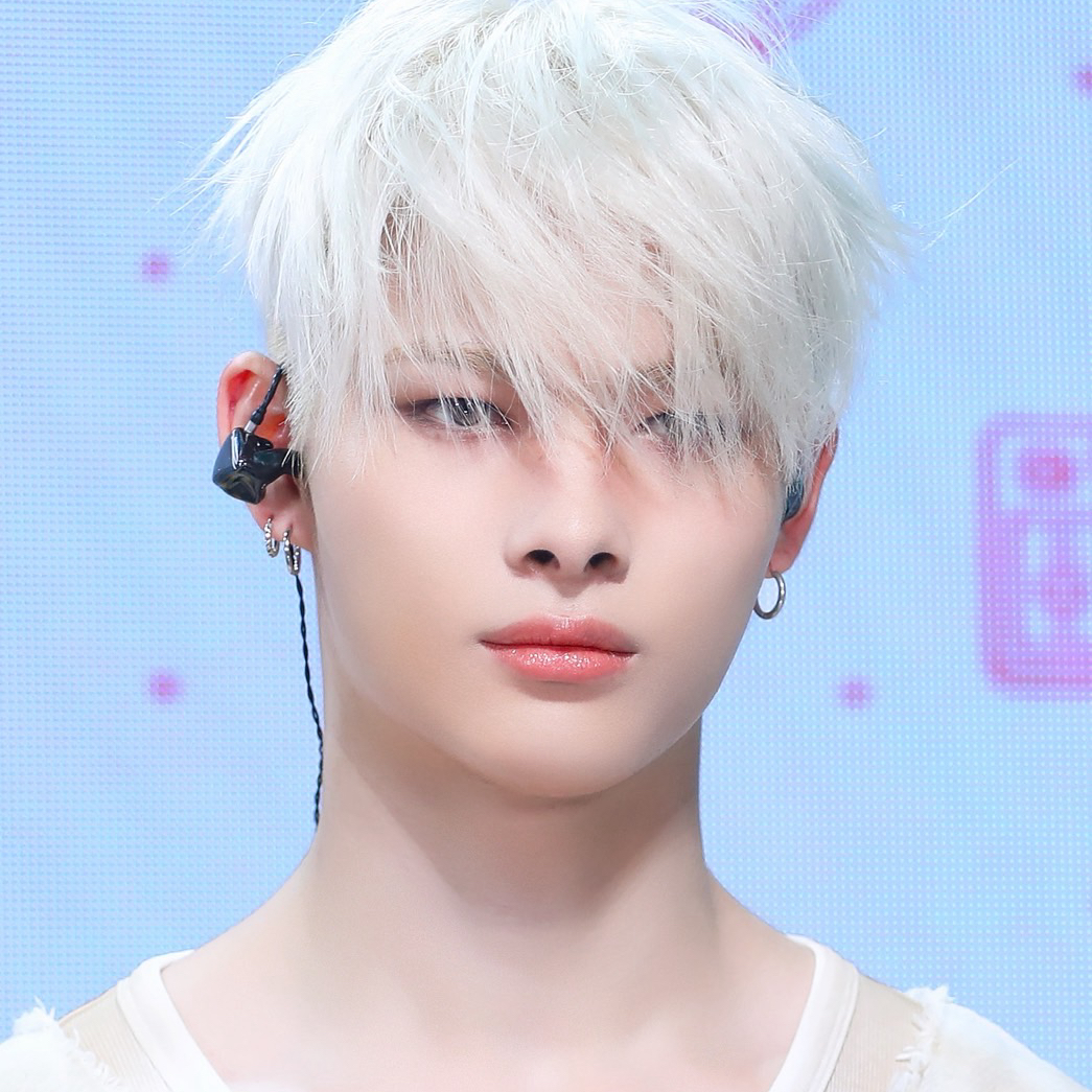 Latest photo of NI-KI (ENHYPEN)