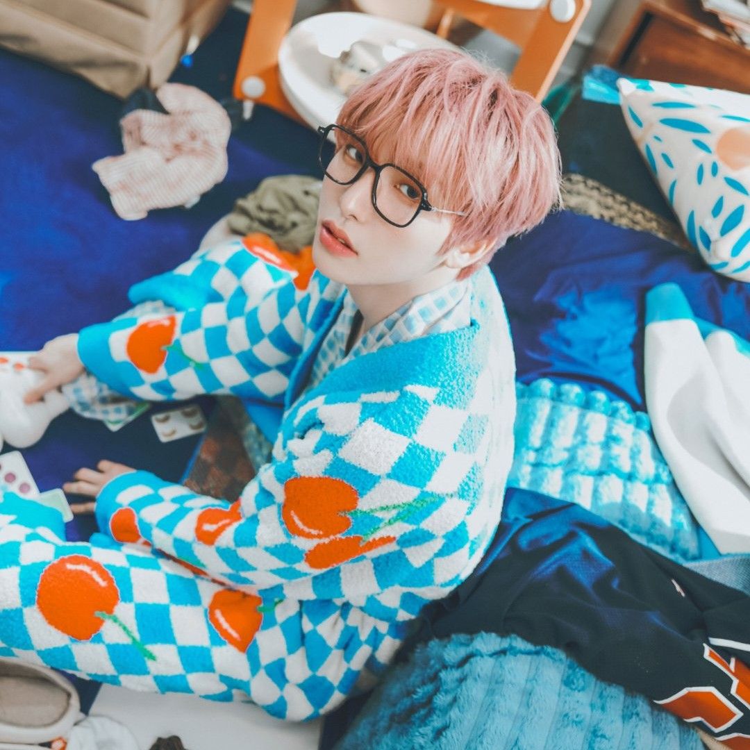 Recent activity shot of Seoho (ONEUS)