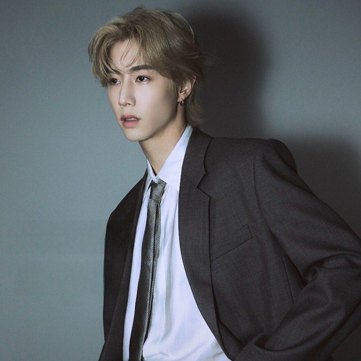 A moment captured by Mark (GOT7)'s fan