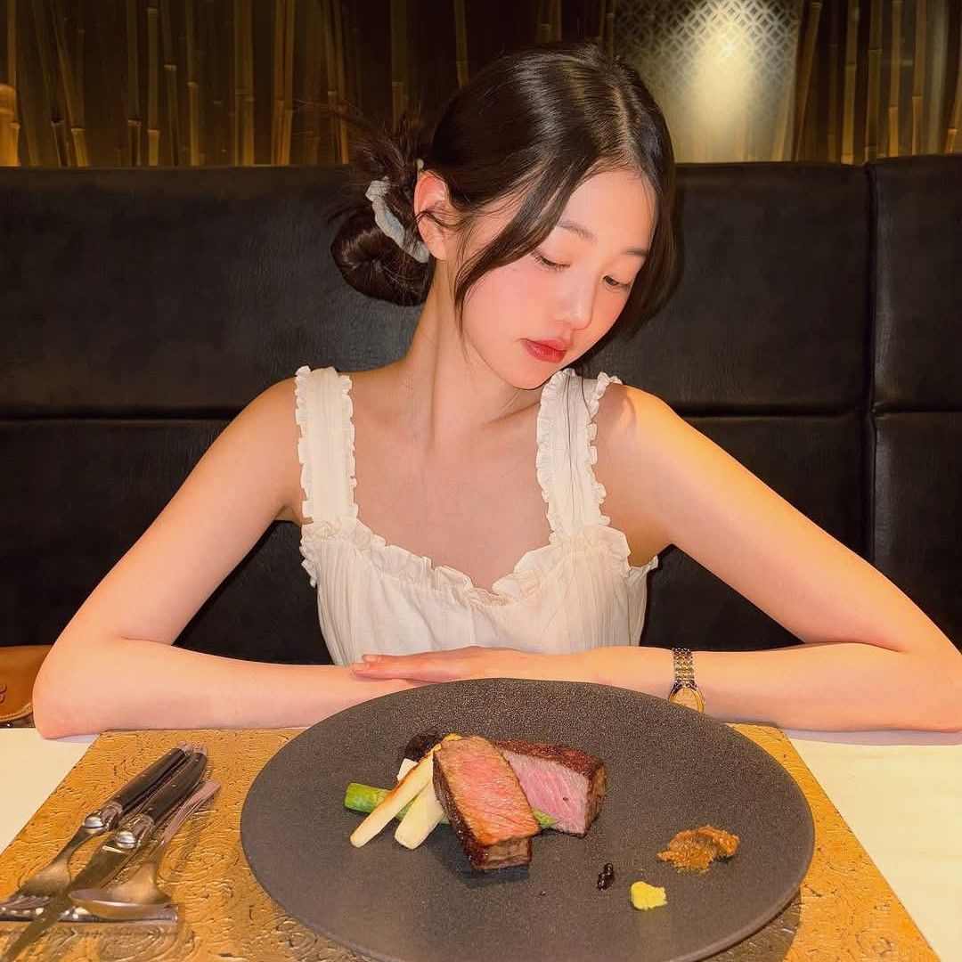 Latest photo of Jang Wonyoung (IVE)