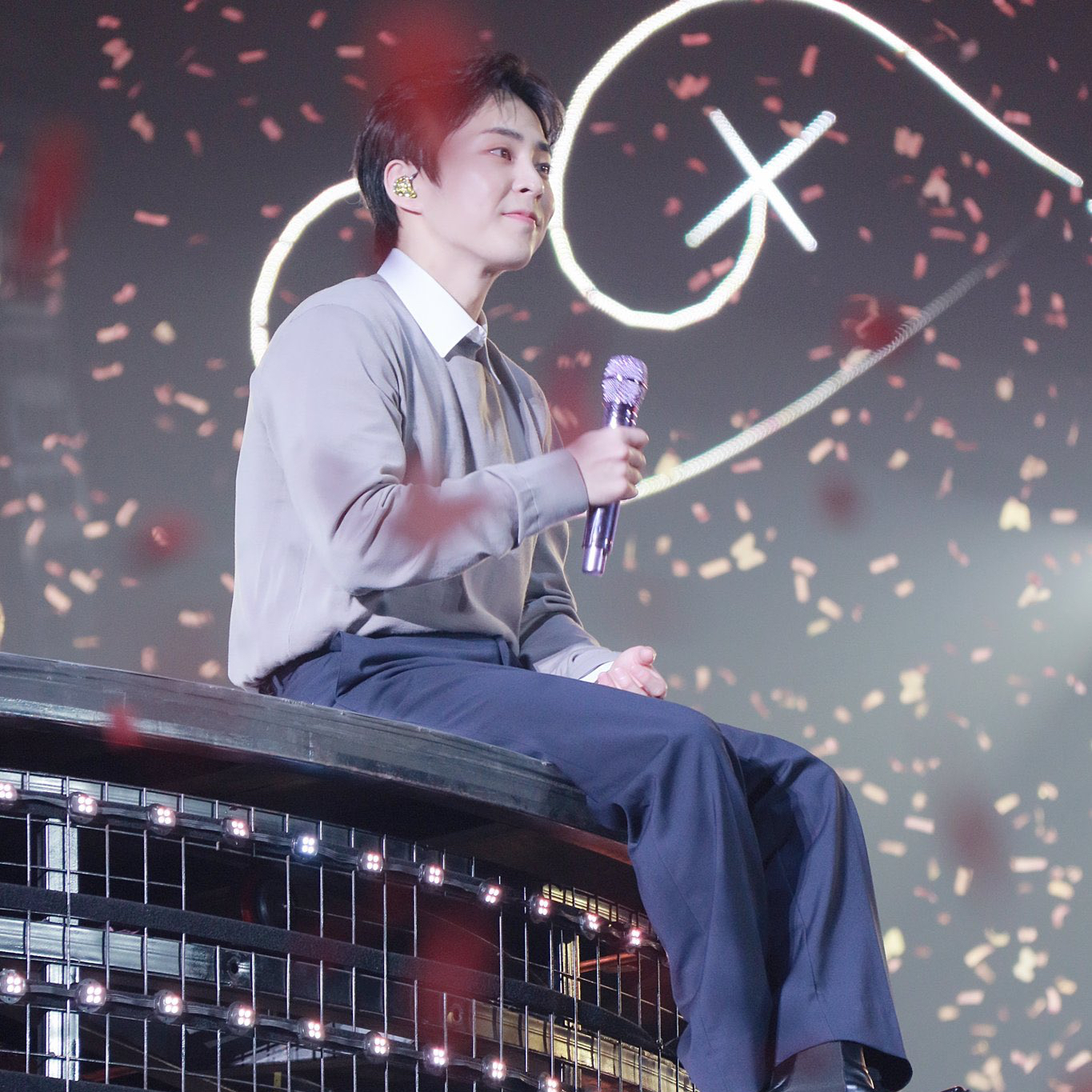 A moment captured by Xiumin (EXO)'s fan