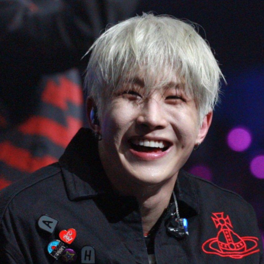 Latest photo of Jinjin (ASTRO)