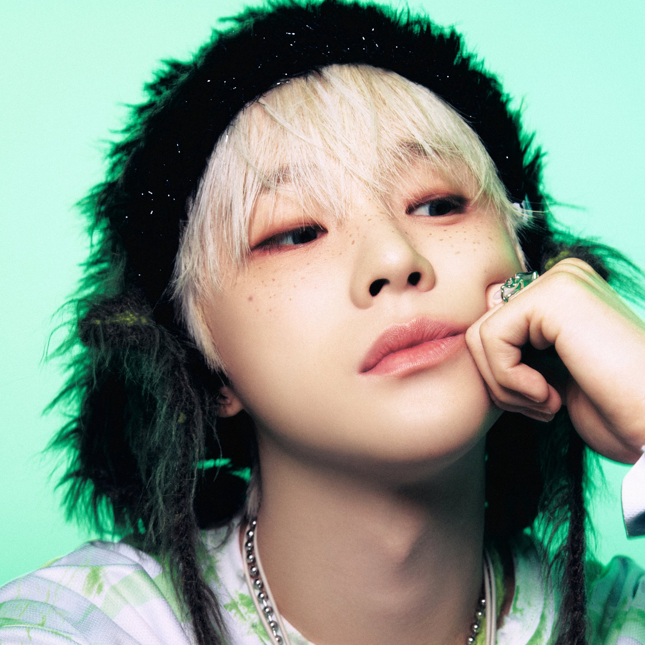 Behind-the-scenes cut of JAY (iKON)