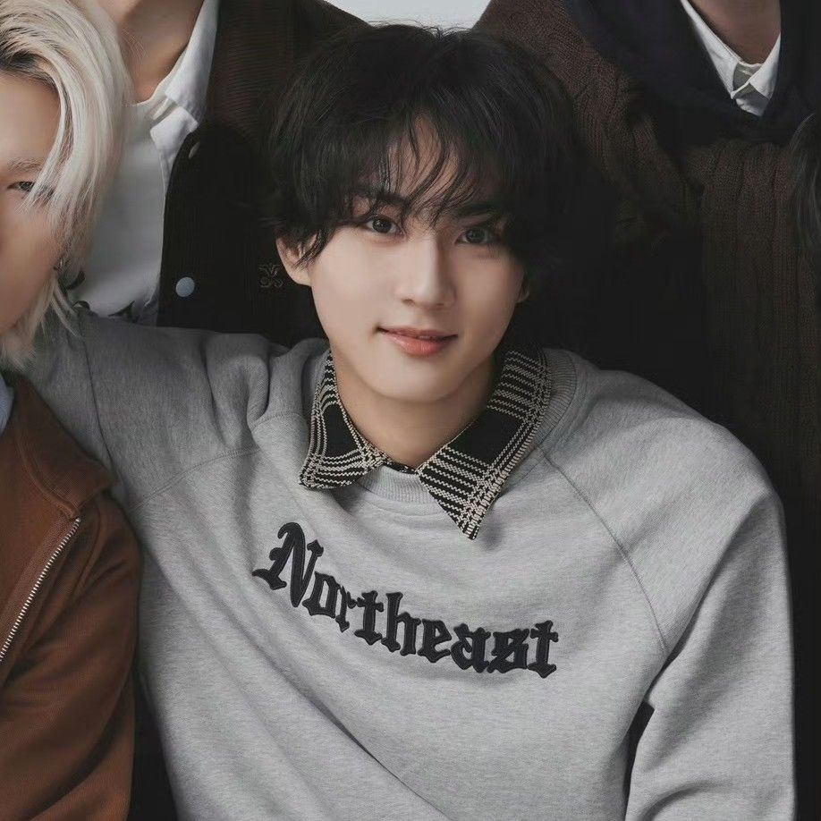 Latest photo of Jungwon (ENHYPEN)