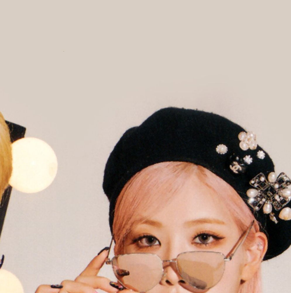 Behind-the-scenes cut of HyunJin (Loossemble)