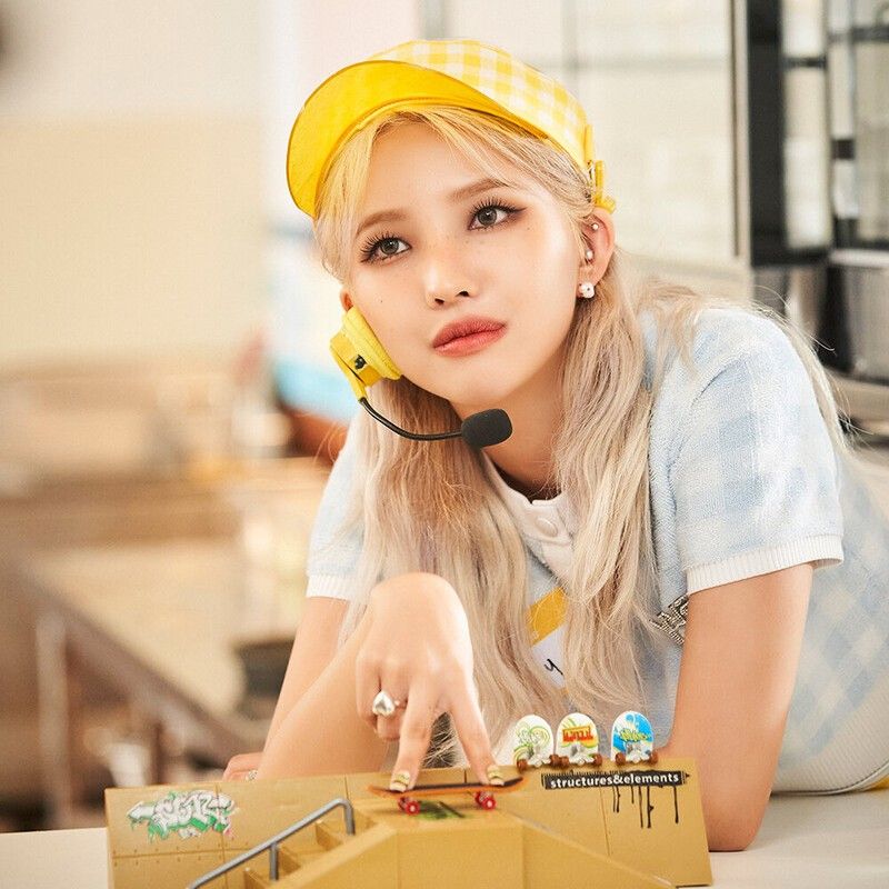 小娟 (i-dle)粉丝拍下的瞬间