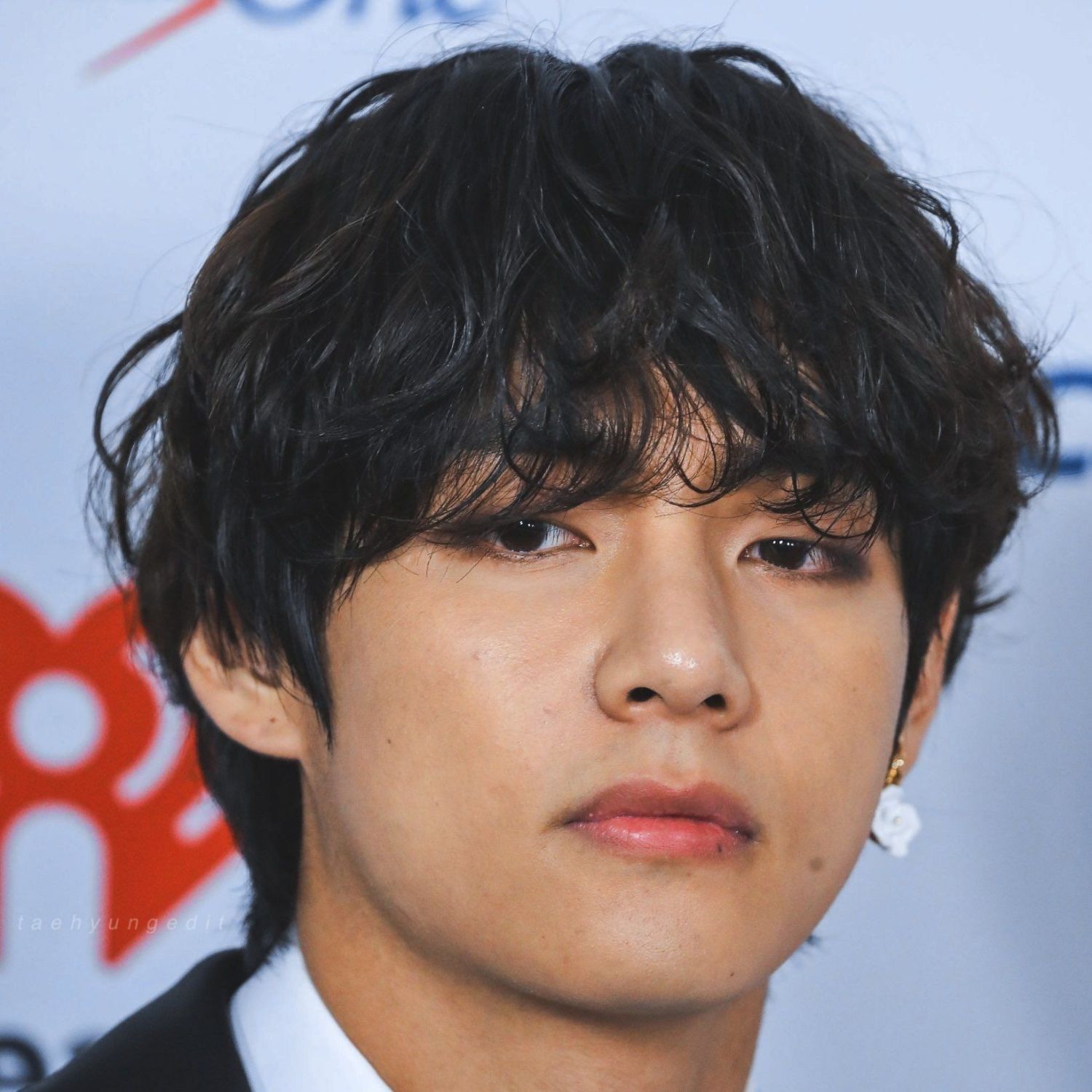 Momen yang diabadikan oleh penggemar V (BTS)