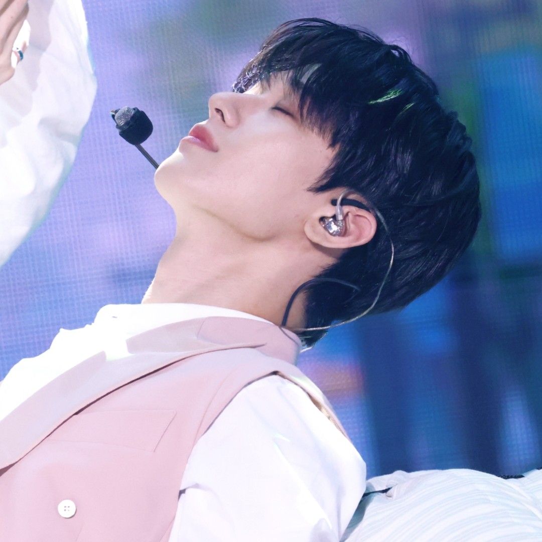 柱延 (THE BOYZ)的最新照片