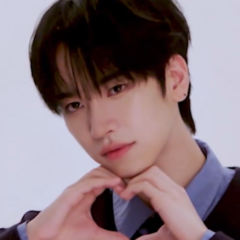 Recent activity shot of Hanjun (n.SSign)
