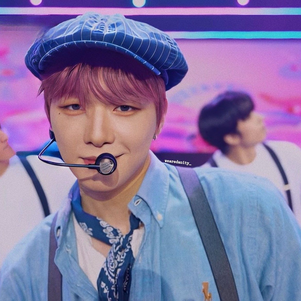 Behind-the-scenes cut of Kang Daniel
