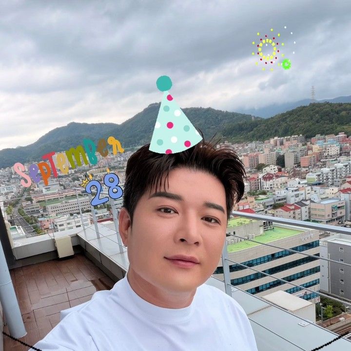 Behind-the-scenes cut of Shindong (Super Junior)