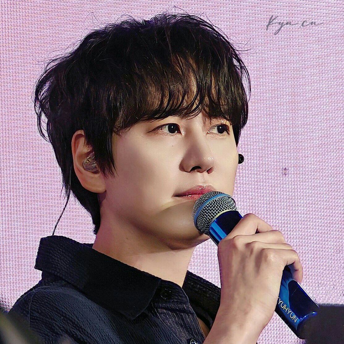 Behind-the-scenes cut of Kyuhyun (Super Junior)