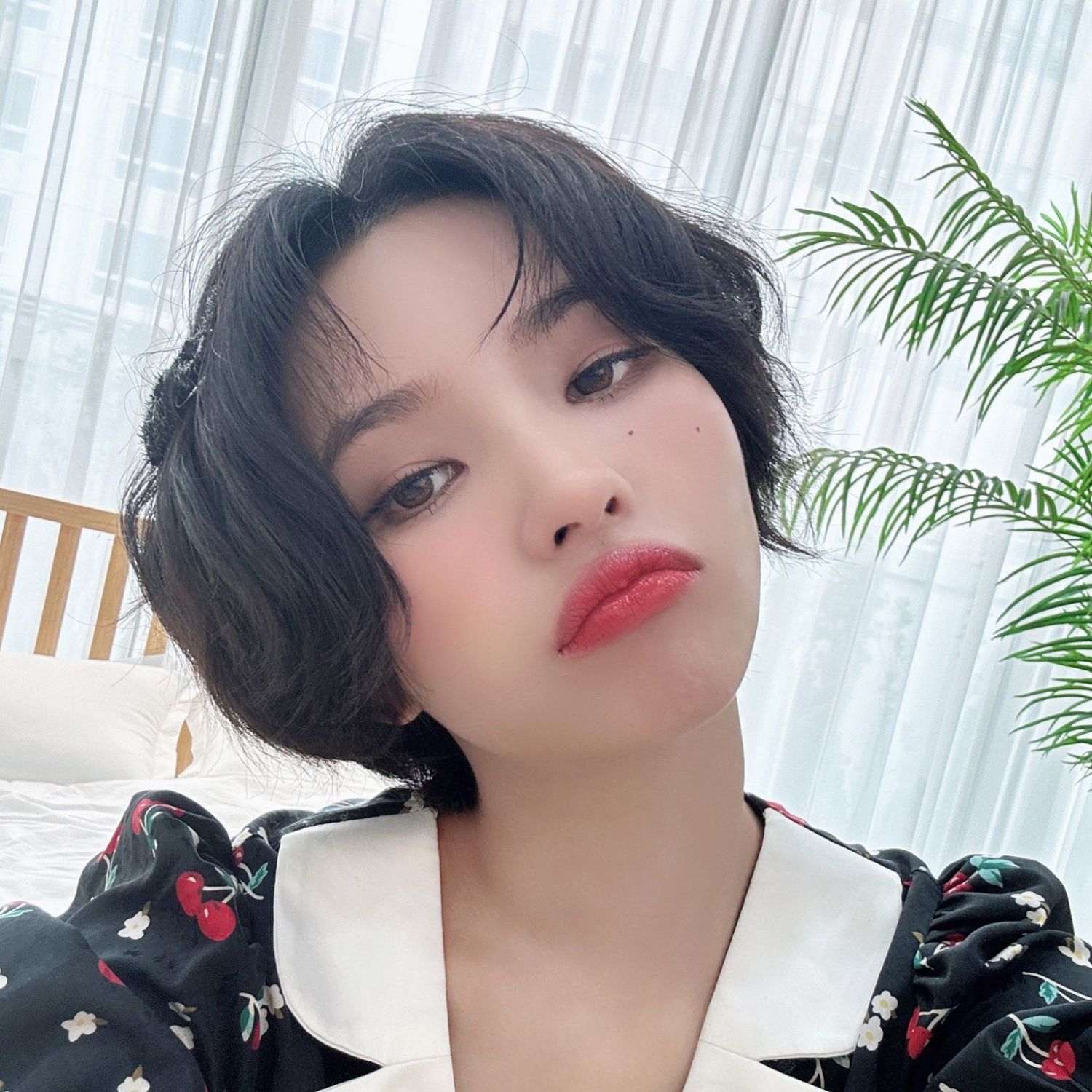 Behind-the-scenes cut of Soyeon (i-dle)