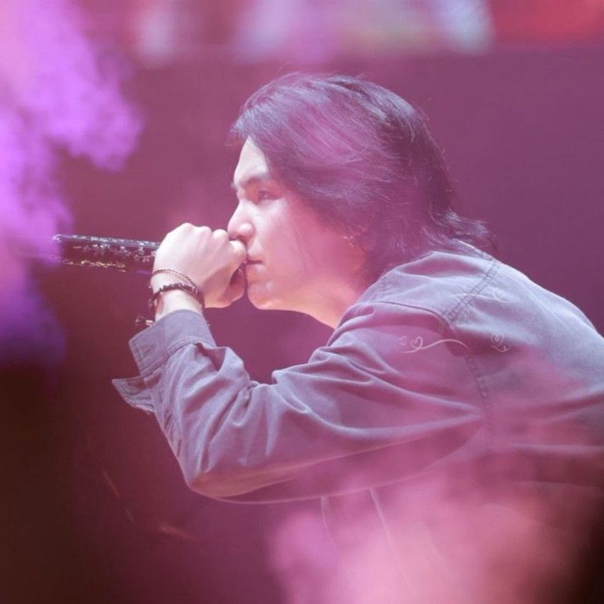 슈가 (방탄소년단)의 최신 사진