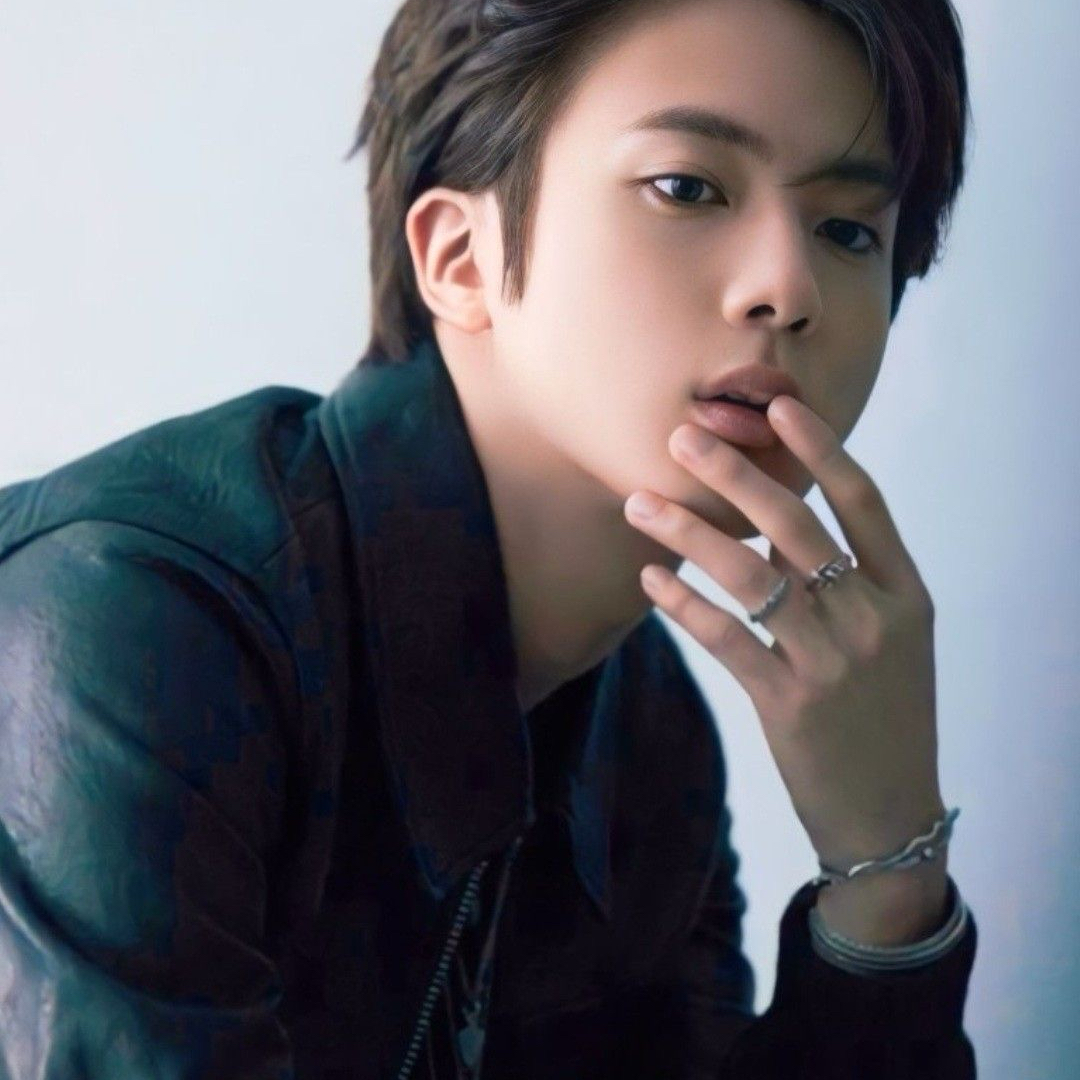 진 (방탄소년단)의 최신 사진