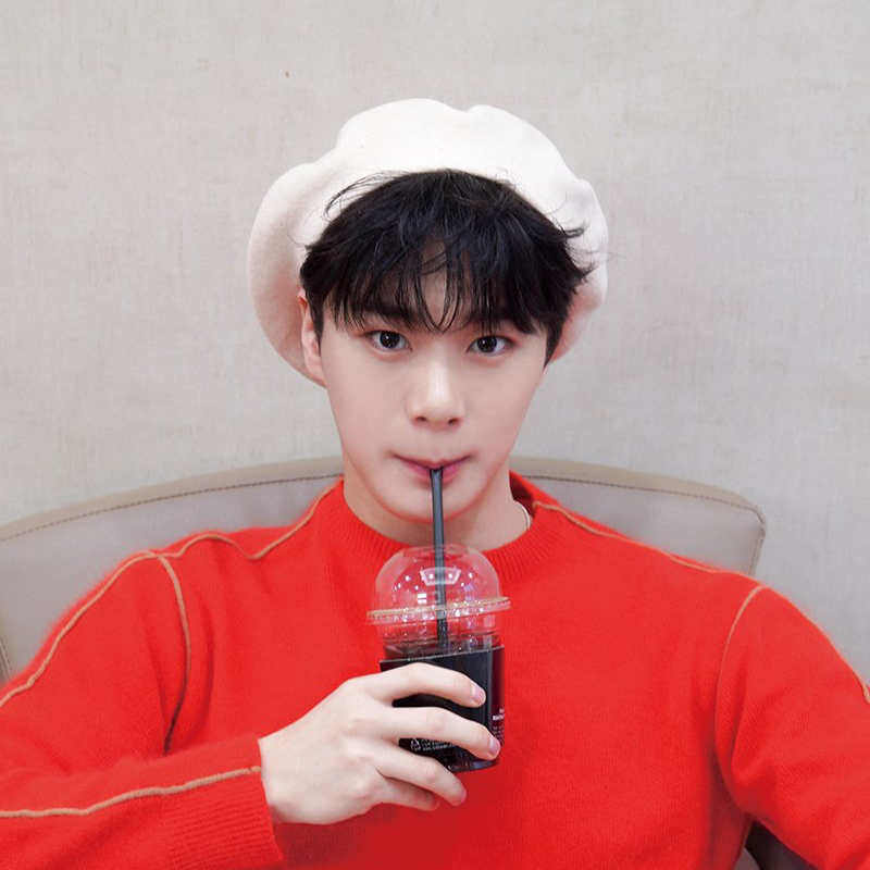 Latest photo of Moonbin (ASTRO)