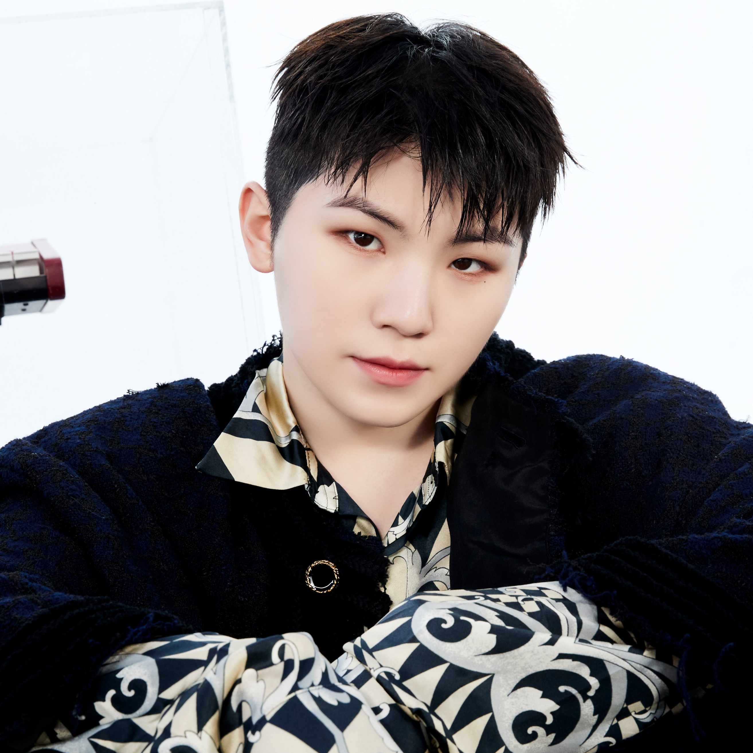 A moment captured by Woozi (SEVENTEEN)'s fan