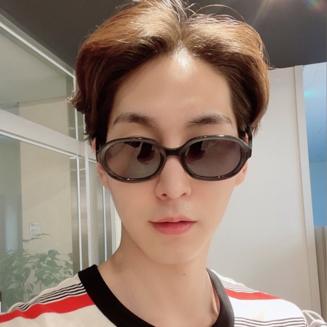 A moment captured by Shinwon (PENTAGON)'s fan