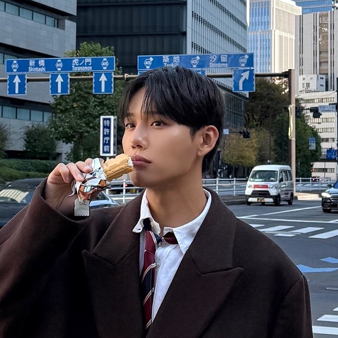 Latest photo of Seunghun (B.D.U)