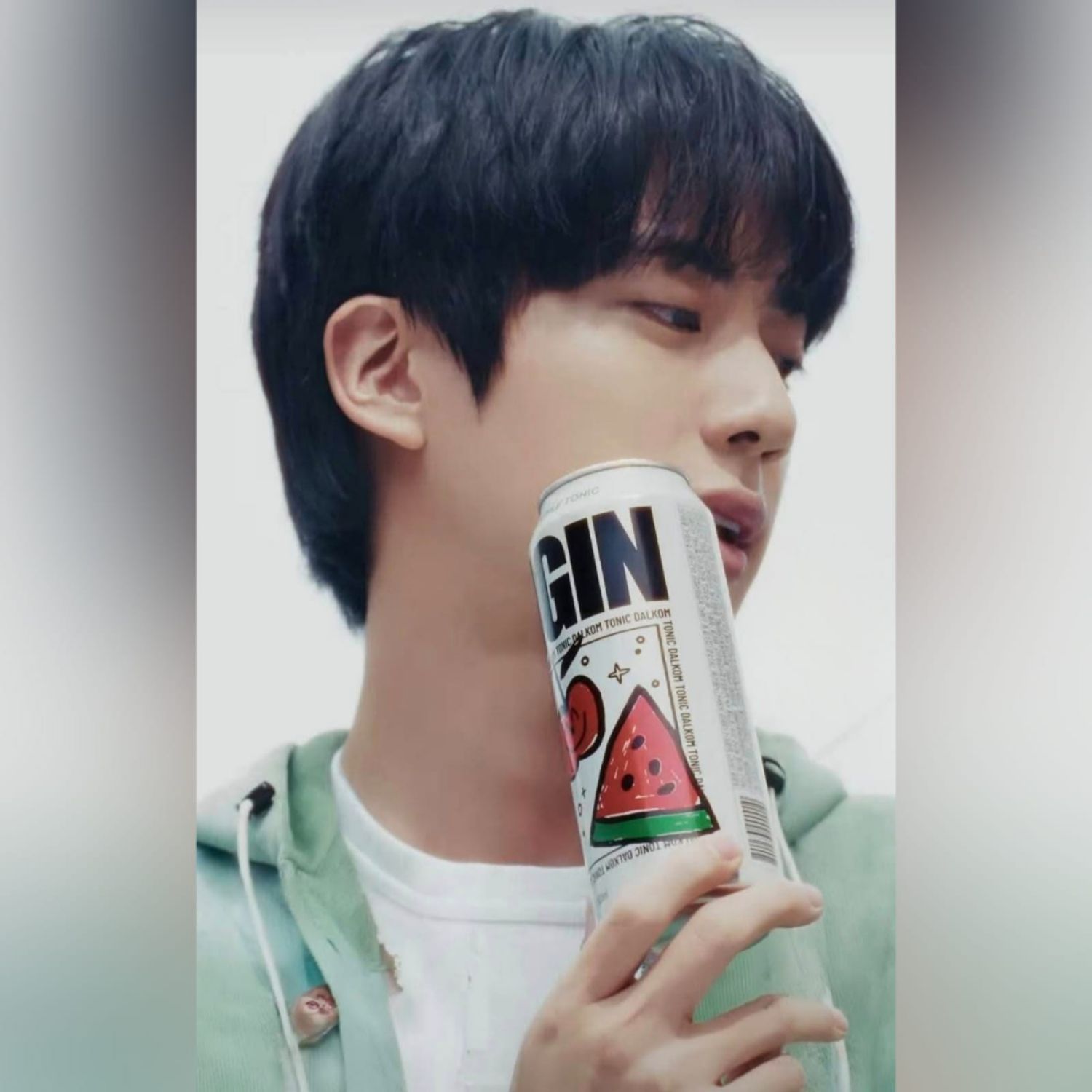 Jin (防弹少年团)粉丝拍下的瞬间