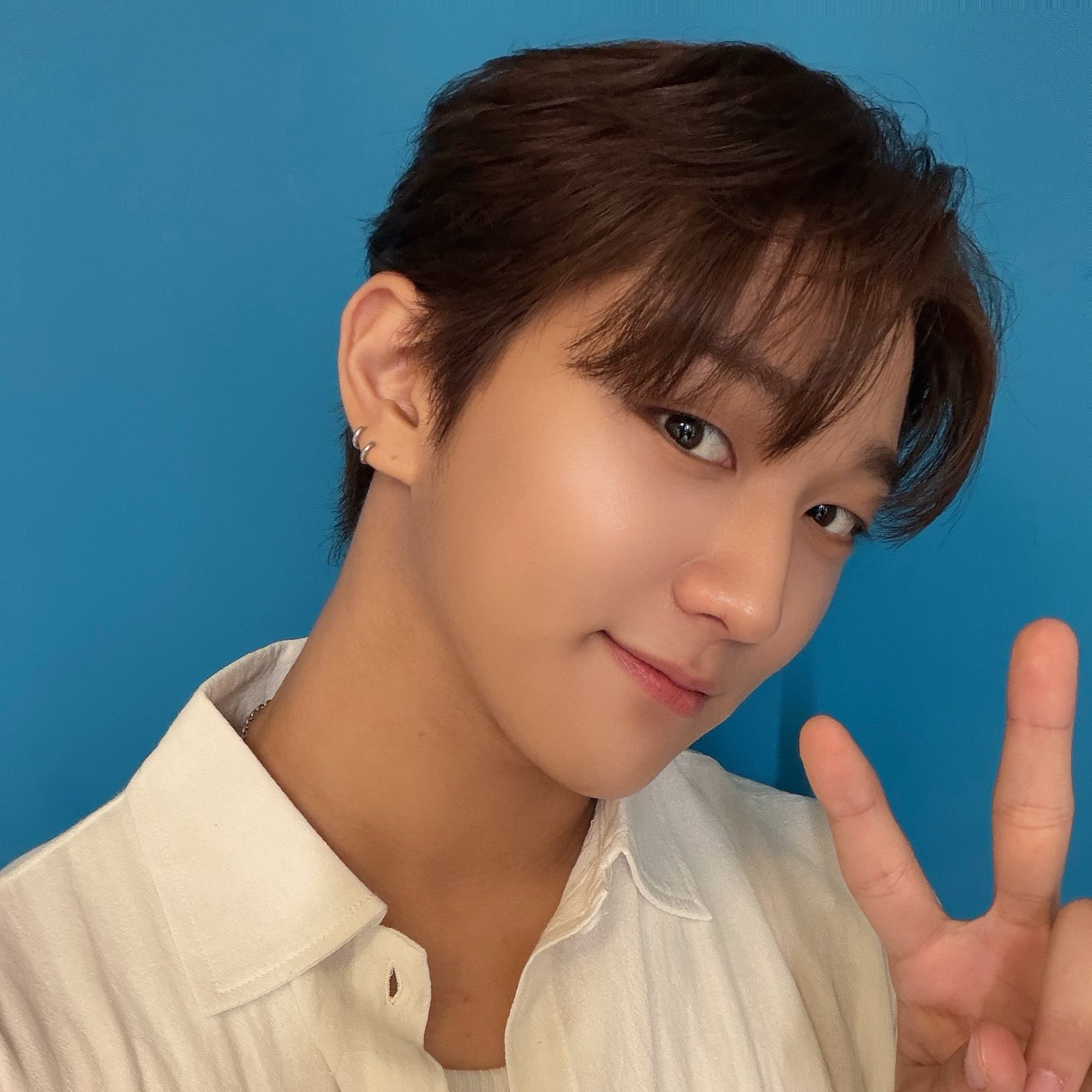 Behind-the-scenes cut of Hong Joochan (GoldenChild)